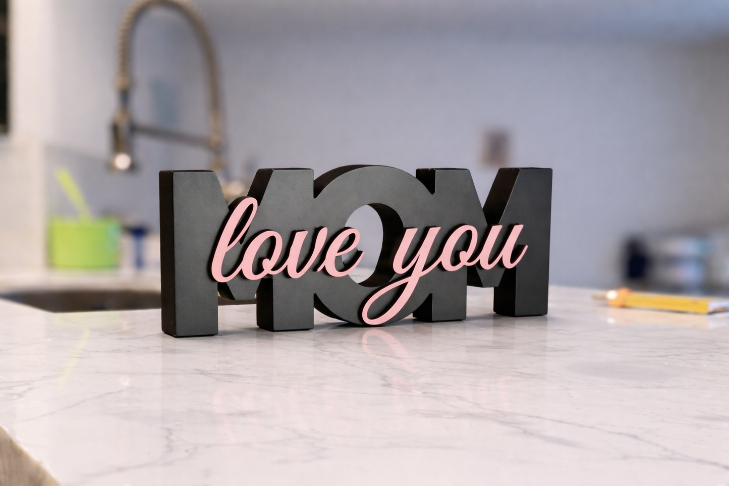 "Love You MOM" Decorative Sign